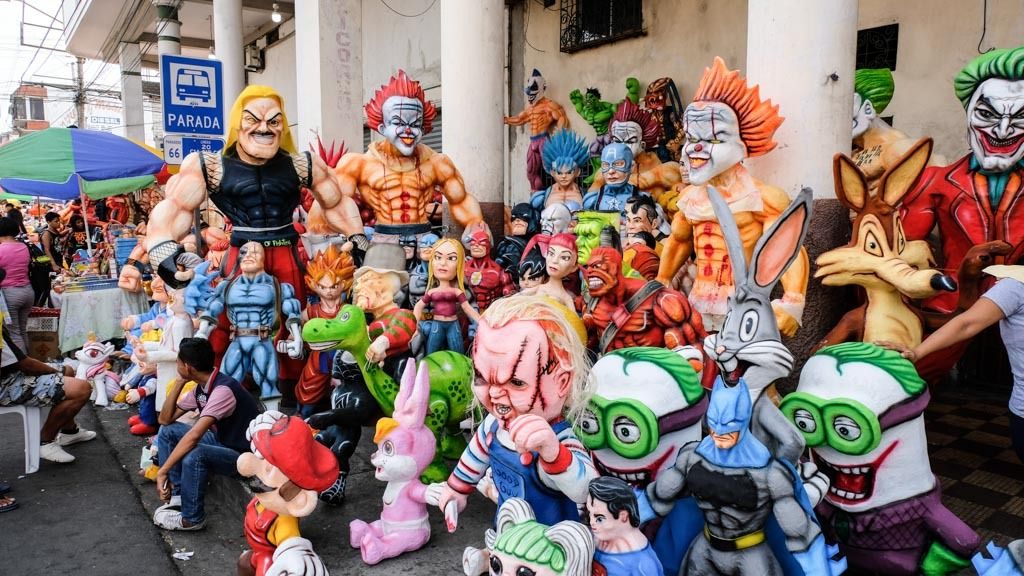 Afbrænding af Año Viejo — Transformation gennem ild